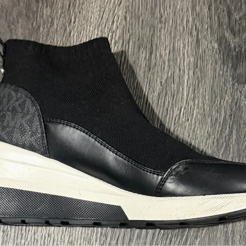 Michael Kors Black and White Slip-On Sneakers - Picture 5 of 8